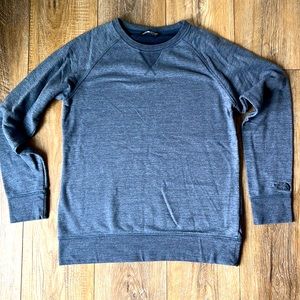 Women’s North Face crew neck